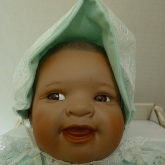 Yolanda Bello "Shawna" African American Porcelain Doll: Ashton Drake Galleries - Picture 1 of 12